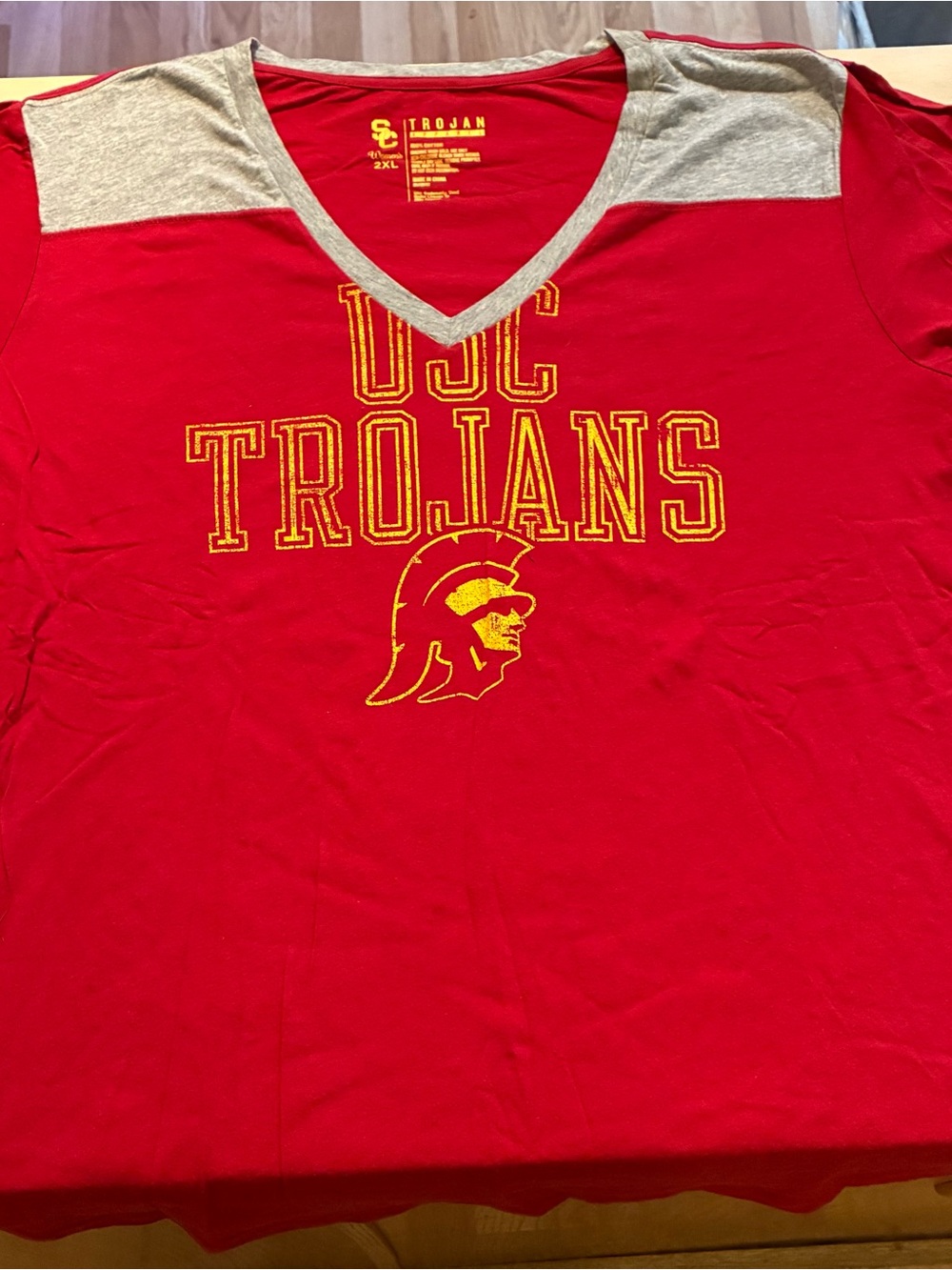 USC Trojans NCAA Ladies Tee Size 2XL 100% Cotton Short-Sleeve